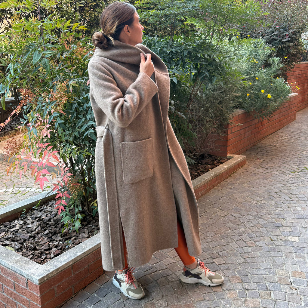 Camel hooded wool coat limited edition